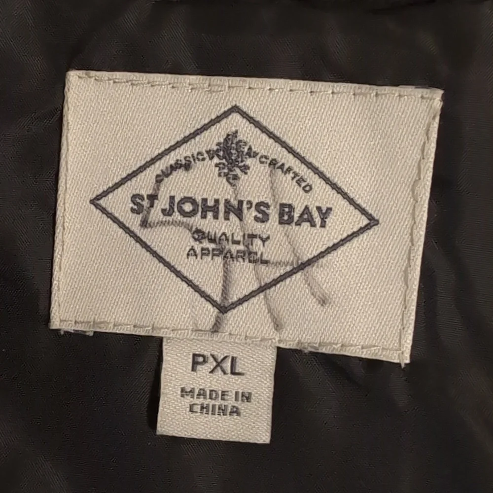 St John's Bay Puffer Zip-up Vest Black 2 Pockets Gold Snaps & Zipper SzPXL EUC - Picture 5 of 10